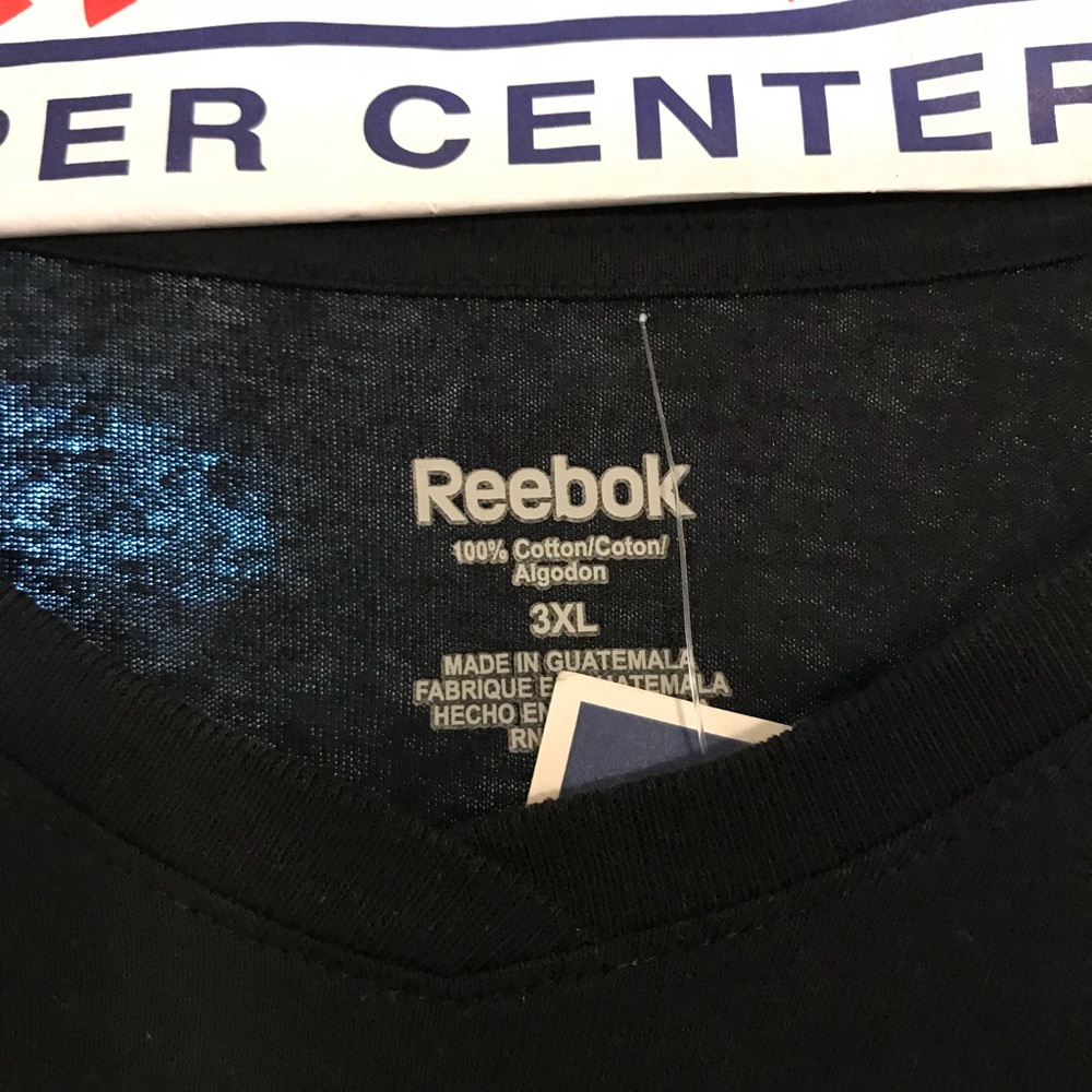Reebok Top - Picture 3 of 4